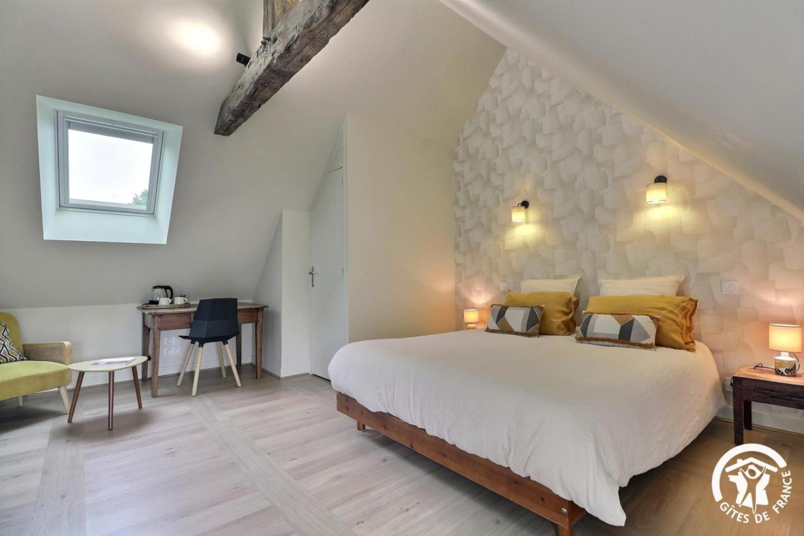 Bed and Breakfast Le Jardin De Quercus Bazouges-la-Perouse Екстер'єр фото