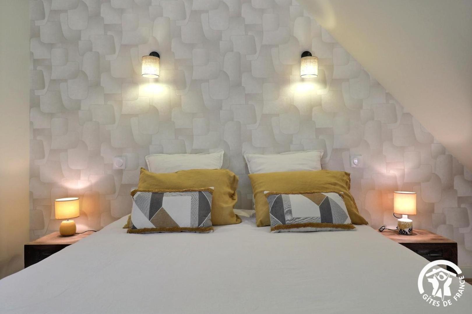 Bed and Breakfast Le Jardin De Quercus Bazouges-la-Perouse Екстер'єр фото