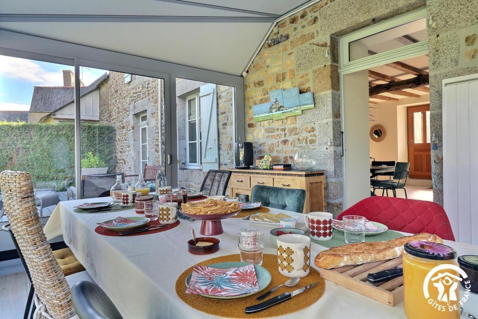 Bed and Breakfast Le Jardin De Quercus Bazouges-la-Perouse Екстер'єр фото